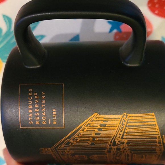 Limited edition 2018 Starbucks mug set - Picture 5 of 9